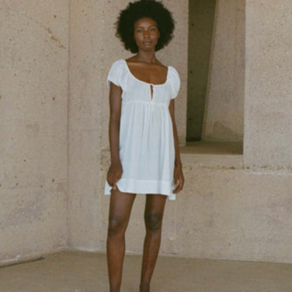 White Doen Sarria Dress- mini with puff sleeves